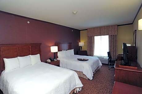 2 Queen Beds Nonsmoking