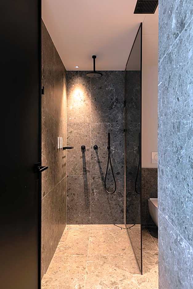 CUBIC Mykonos Seafront Design Suites