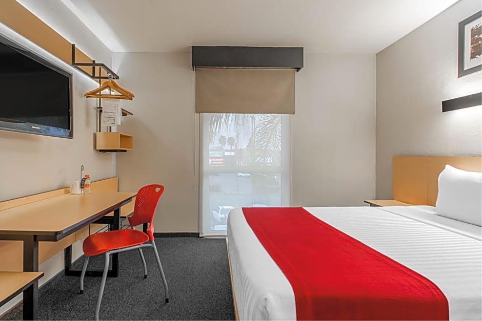 City Express by Marriott Querétaro Juríca