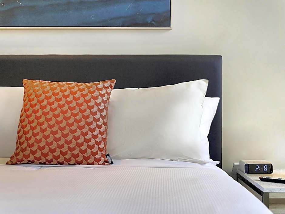 Breakfree on Broadway Sydney