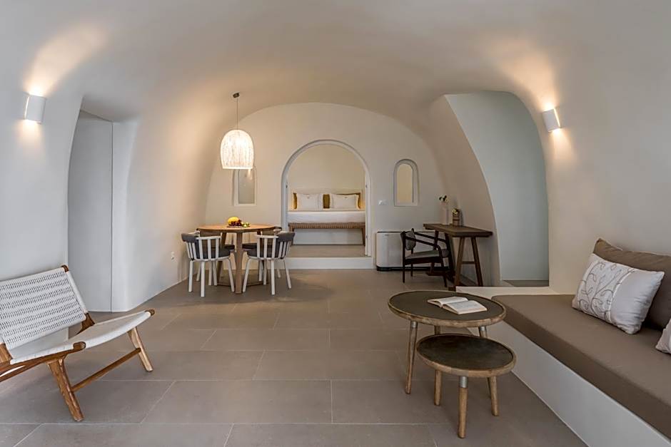 Art Maisons Oia Castle