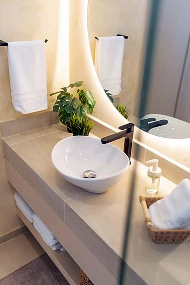 Presidential Studio with Gated Parking at Casas Sanblu