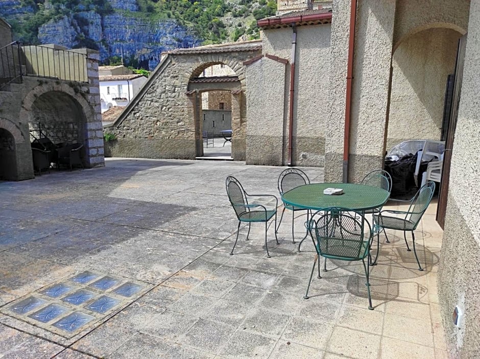 Antica Dimora Palazzo Rovitti