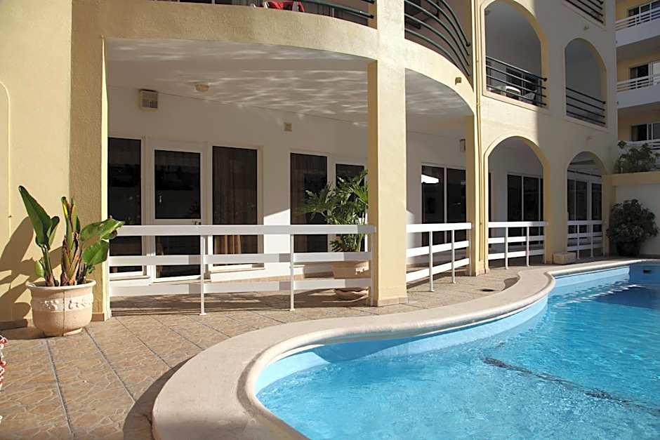 Aparthotel Calema Avenida Jardim