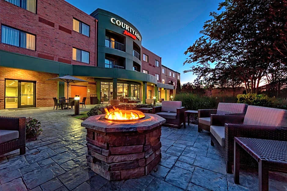 Courtyard by Marriott Memphis Southaven