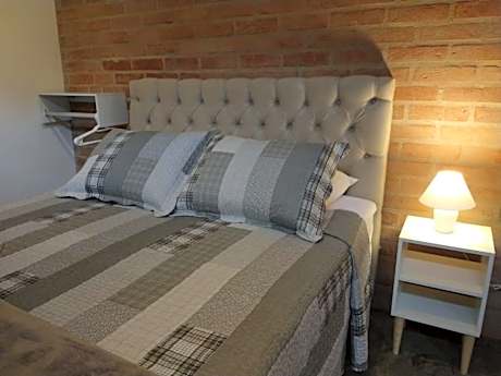 Queen Suite with Spa Bath