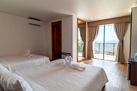 QM Diving Resort