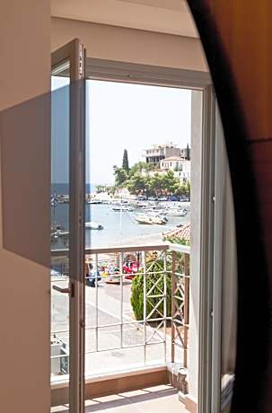 AKTE Executive Villa | Garden - Pool and Sea View