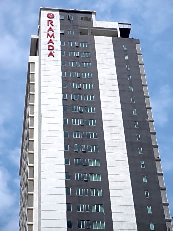 Ramada Suites By Wyndham Kuala Lumpur City Centre - Guest ...