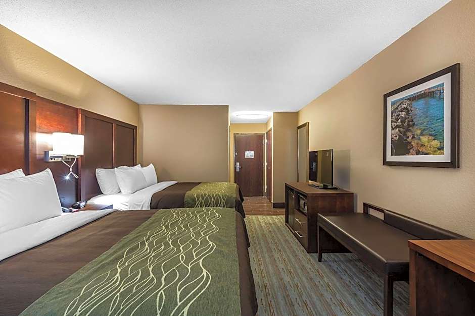Comfort Inn Bay City - Riverfront