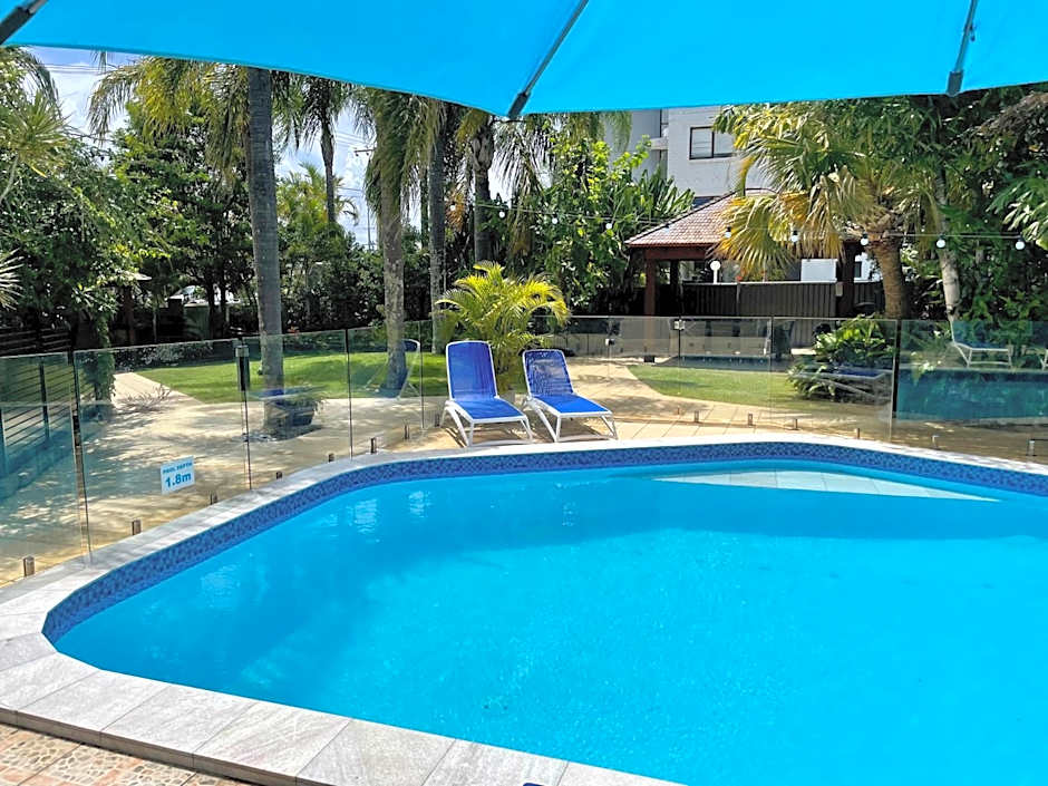 Burleigh Palms Holiday Apartments