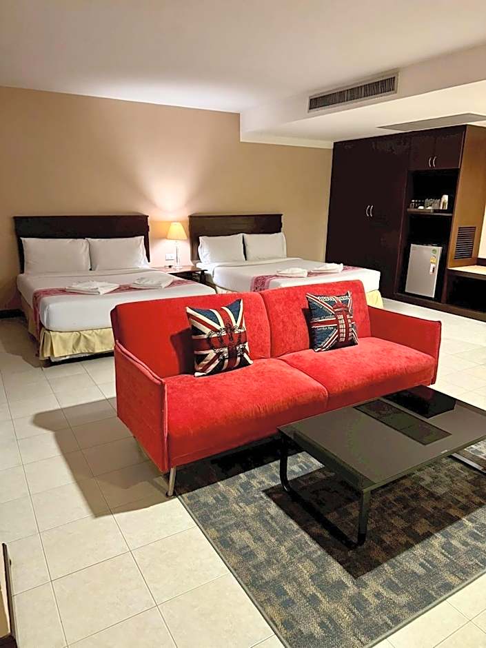 Crown Pattaya Beach Hotel