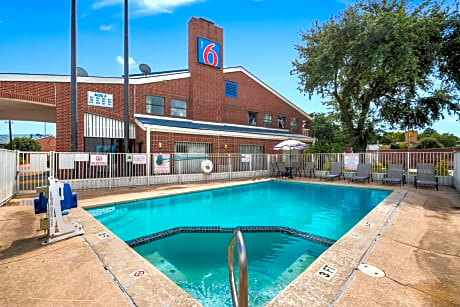 Motel 6-Houston, TX - Brookhollow