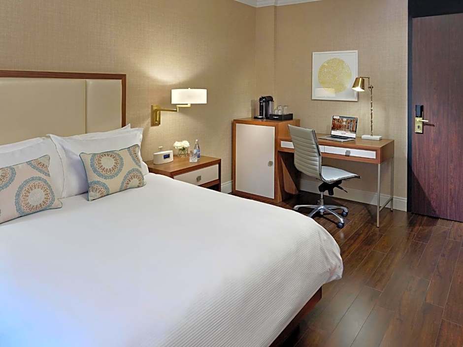 The Lord Nelson Hotel & Suites