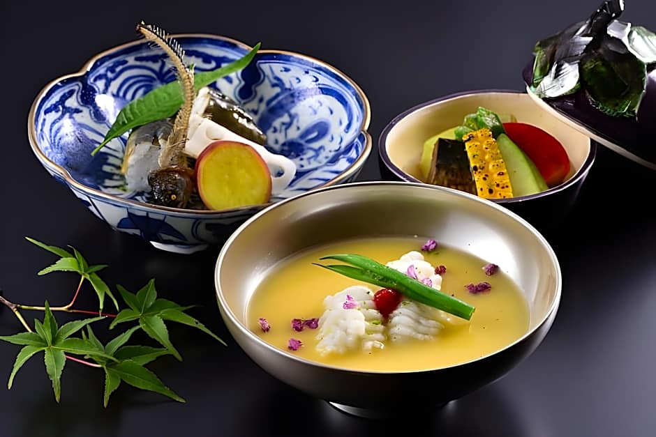 Yasaka-Yutone Serving Kyoto Cuisine Ryokan