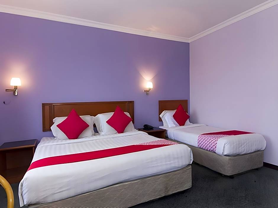 Super OYO 473 Comfort Hotel 2