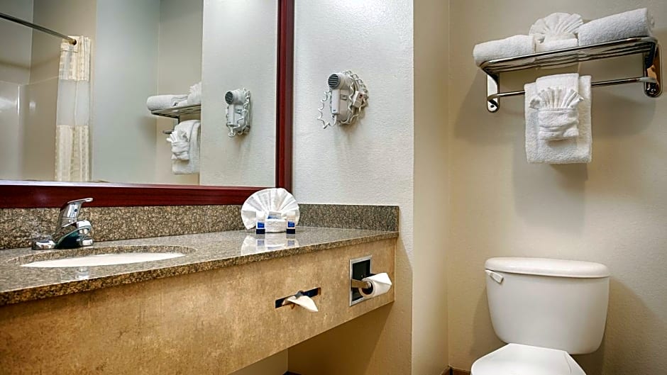 Best Western Clubhouse Inn & Suites