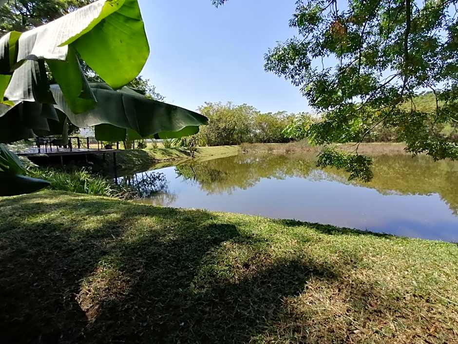 Guinea Feather Country Lodge