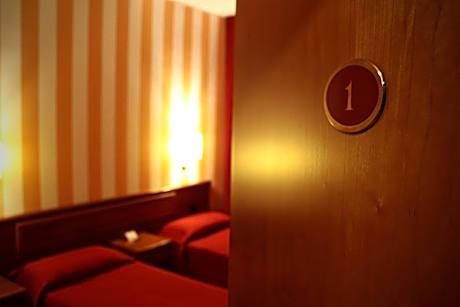 Twin Room with Private Bathroom