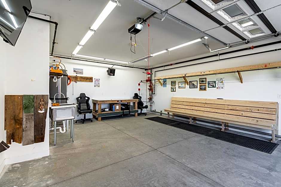 The Adventure Inn Yellowstone