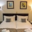 Hotel Numbi & Garden Suites