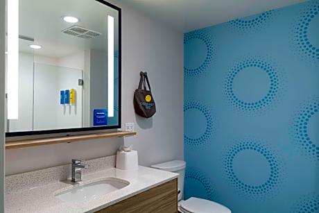 Queen Room with Two Queen Beds and Walk-In Shower