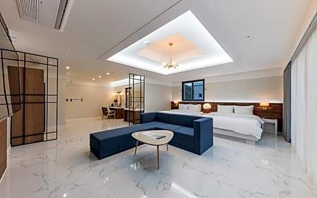 Daegu Innovation City Golden Calf Tourist Hotel