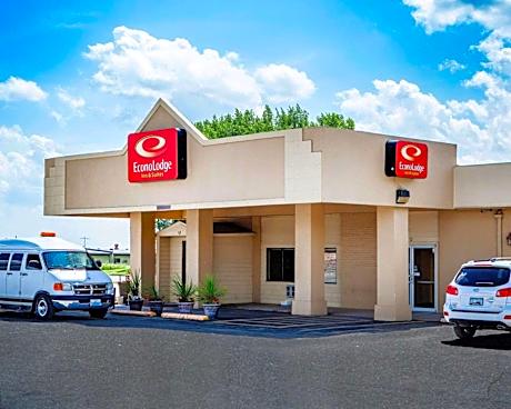 Econo Lodge Inn & Suites Newton