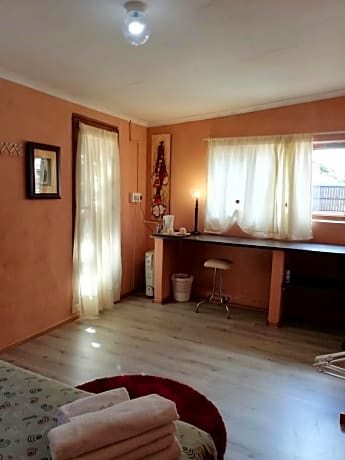 Double Room with Shared External Bathroom
