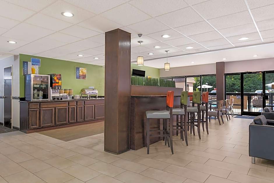 Best Western Albemarle Inn