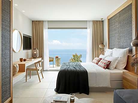 Double or Twin Room with Sea View