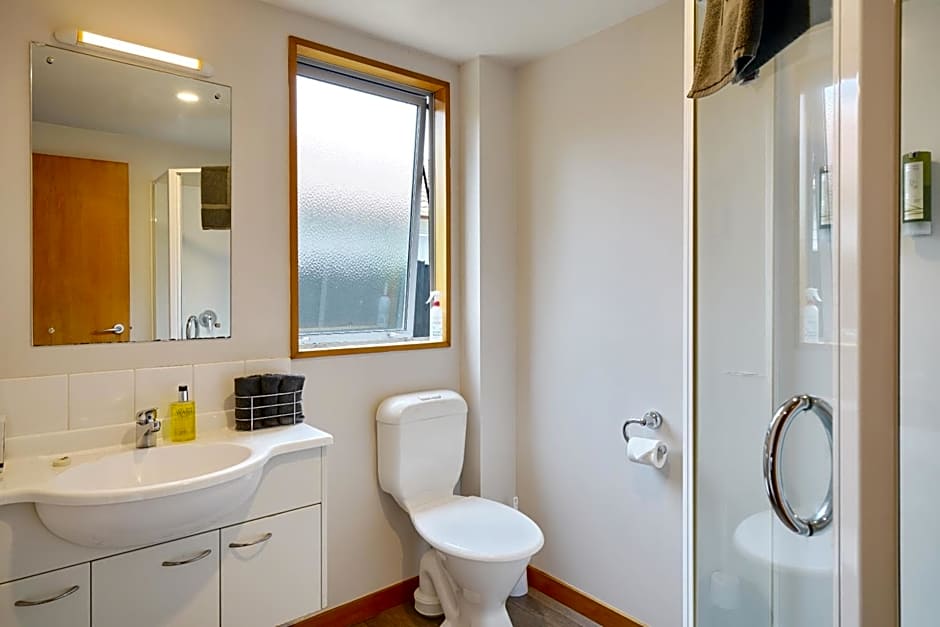 306 Motel Apartments