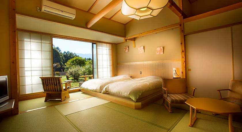 Tsutaya Tokinoyado Kazari