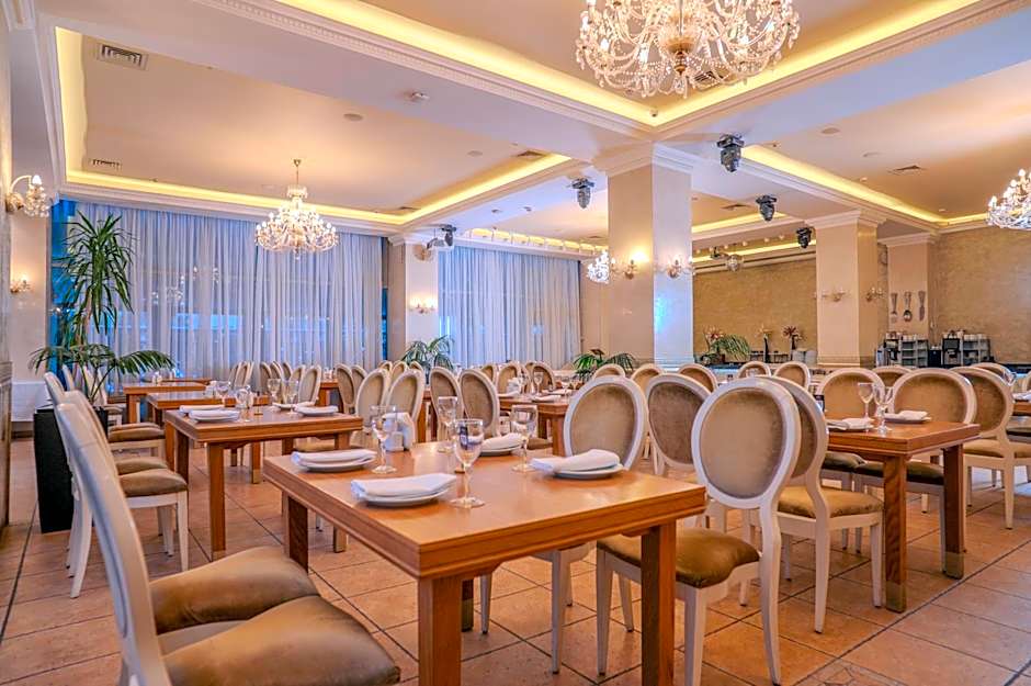 Nadiya Hotel