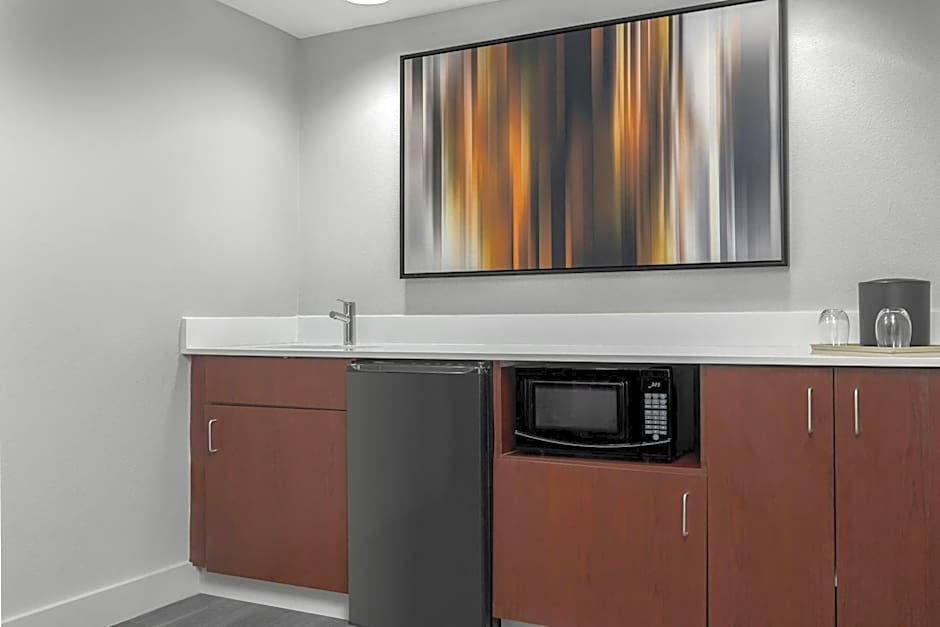 Courtyard by Marriott Houston Rice University