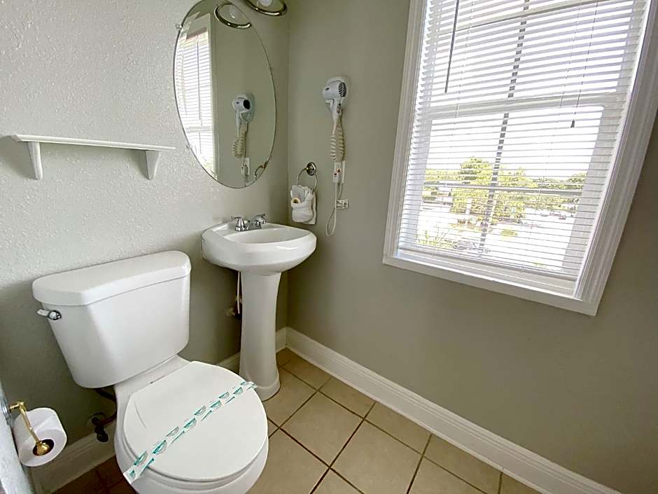 Crystal Bay Historic Hotel