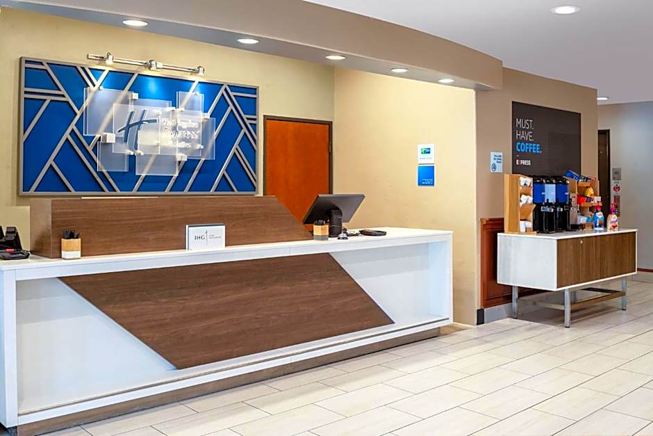 Holiday Inn Express Vancouver North By IHG