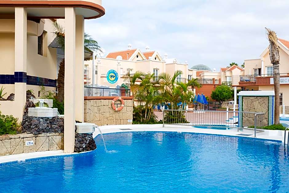 Yucca Park ApartHotel