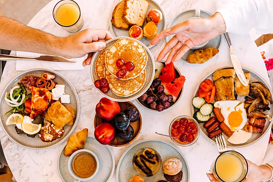 Grand Bleu Beach Resort