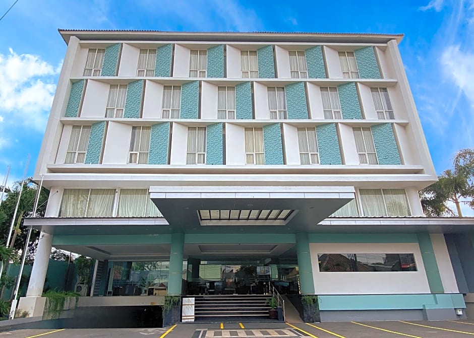 Luxury Malioboro Hotel