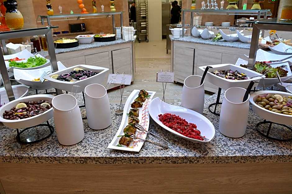 Royal Grand Hotel and Spa - All Inclusive and Free beach accsess