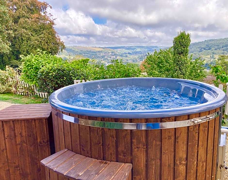 Burleigh Court Hotel