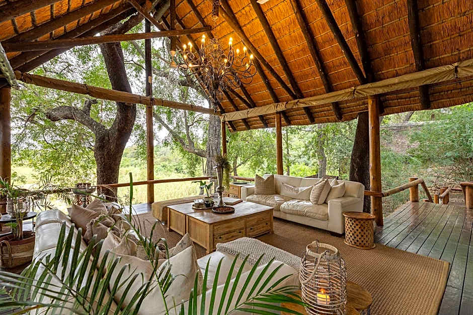 Kuname Safari Lodge