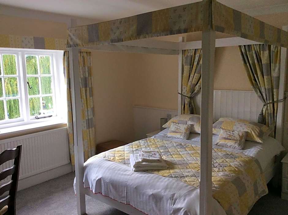 The Highwayman Hotel