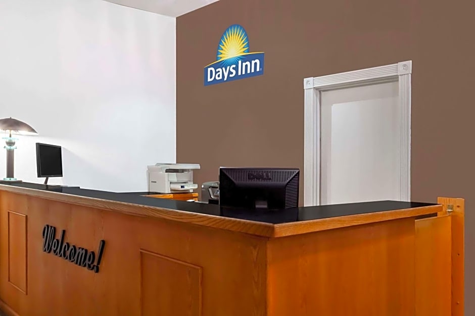 Days Inn by Wyndham Burns