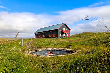 Laugarfell Accommodation & Hot Springs