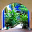 Hotel Medio Mundo