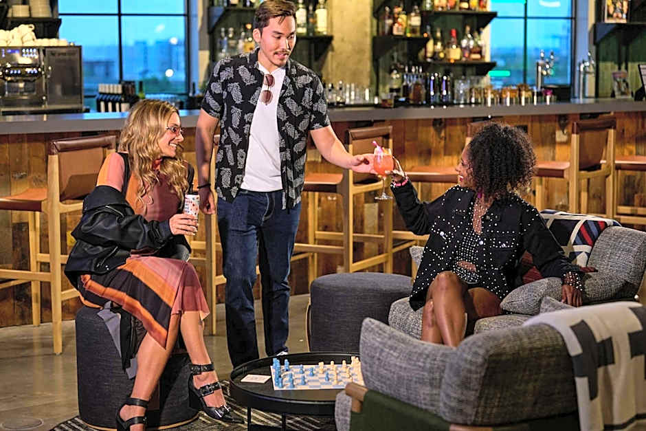 Moxy Charleston Downtown