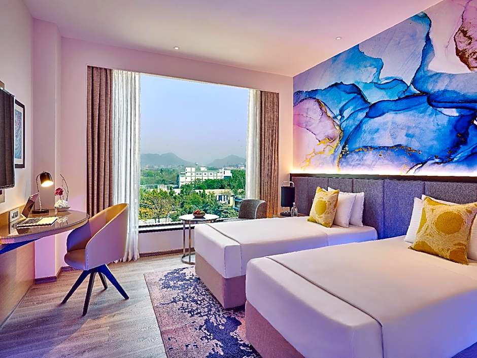 Vivanta Navi Mumbai, Turbhe