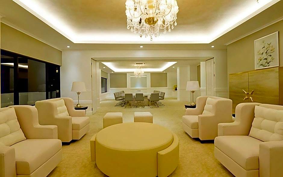 Sutan Raja Hotel And Convention Centre